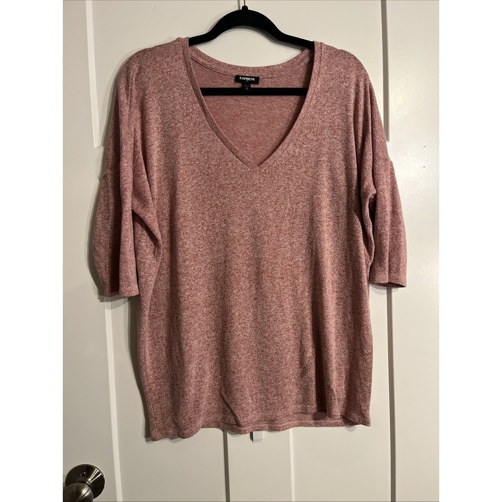 Express Women's Knit Top Pale Pink V-neck 3/4 sleeves Size Medium
